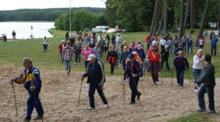 „SKOK – Srebrna Koalicja Optymalnej Kondycji” V Maraton Senior Nordic Walking